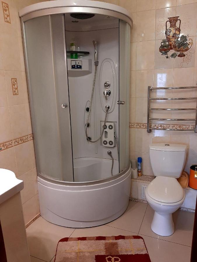 Куренiвський Двiр Kiev Buitenkant foto