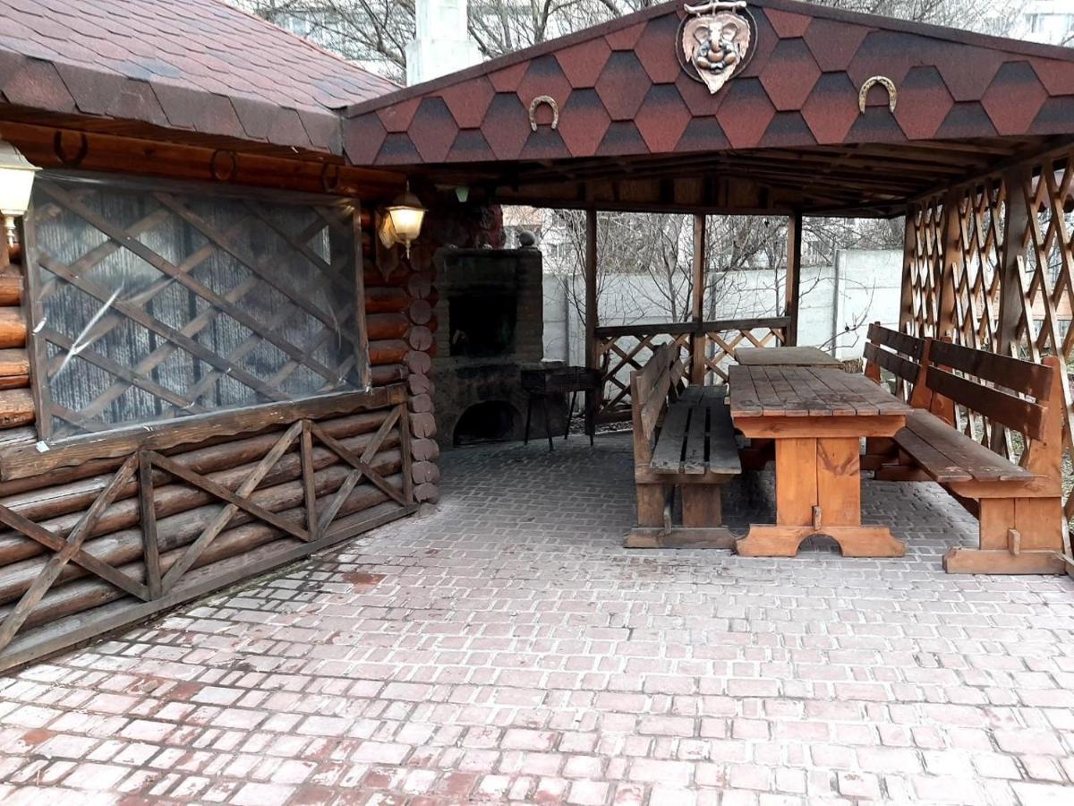 Куренiвський Двiр Kiev Buitenkant foto